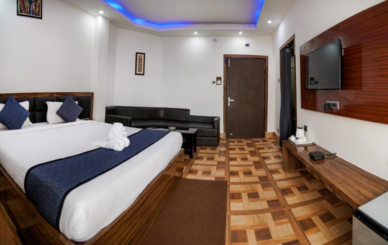 Koch Bihār Hotel Heritage מראה חיצוני תמונה