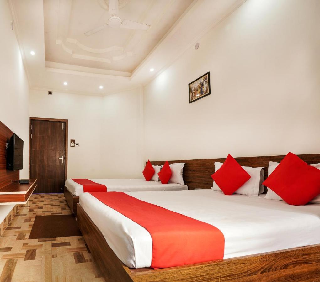 Koch Bihār Hotel Heritage מראה חיצוני תמונה