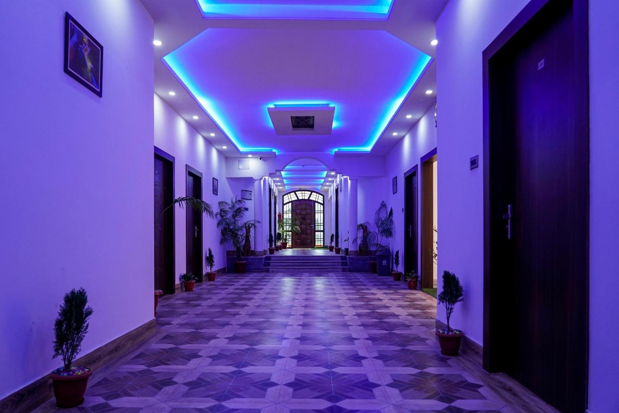 Koch Bihār Hotel Heritage מראה חיצוני תמונה