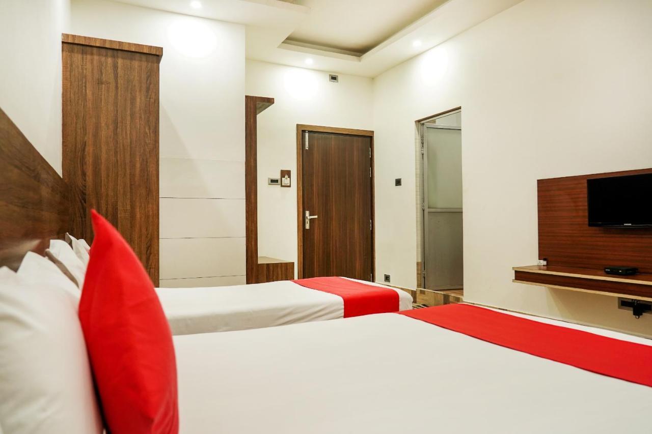 Koch Bihār Hotel Heritage מראה חיצוני תמונה
