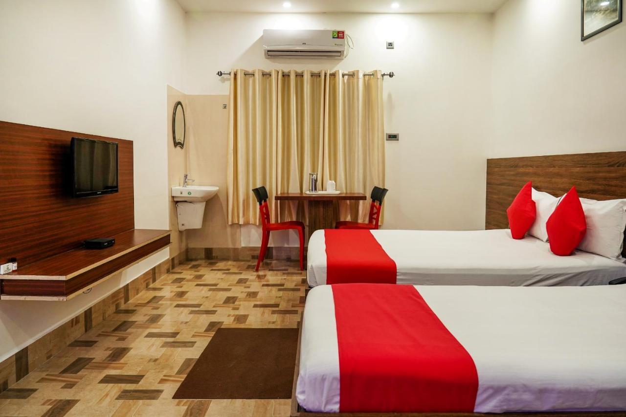 Koch Bihār Hotel Heritage מראה חיצוני תמונה